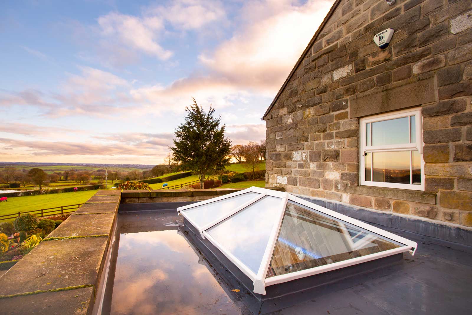 aluminium roof lanterns for trade enfield